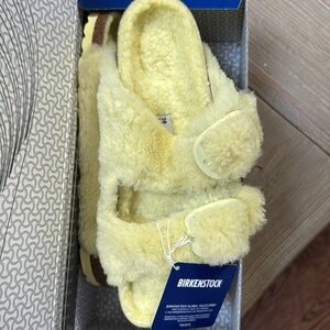 Birkenstock Arizona Teddy Big Buckle Yellow Shearling Sandals 38 39 Narrow NIB